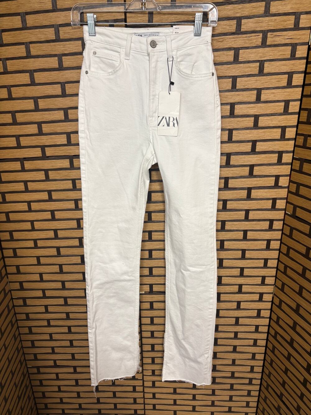 Zara‎ White Slim Flare Jeans Size 2